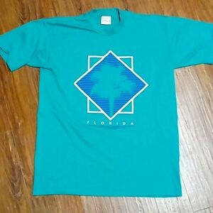 Vintage Florida Palm Tree Graphic Tshirt